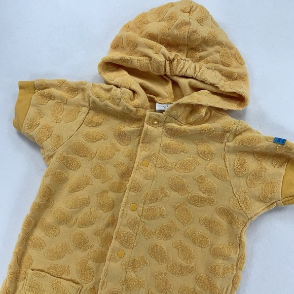 VTG Carters Baby 6-9mo Boy Girl Outfit Romper Hood Goldfish Cracker Yellow - Picture 1 of 7